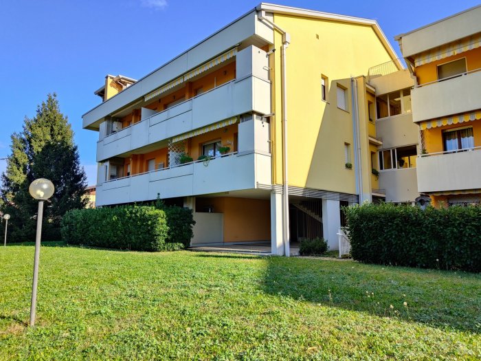Appartamento bicamere biservizi in vendita a Udine, fraz. Cussignacco